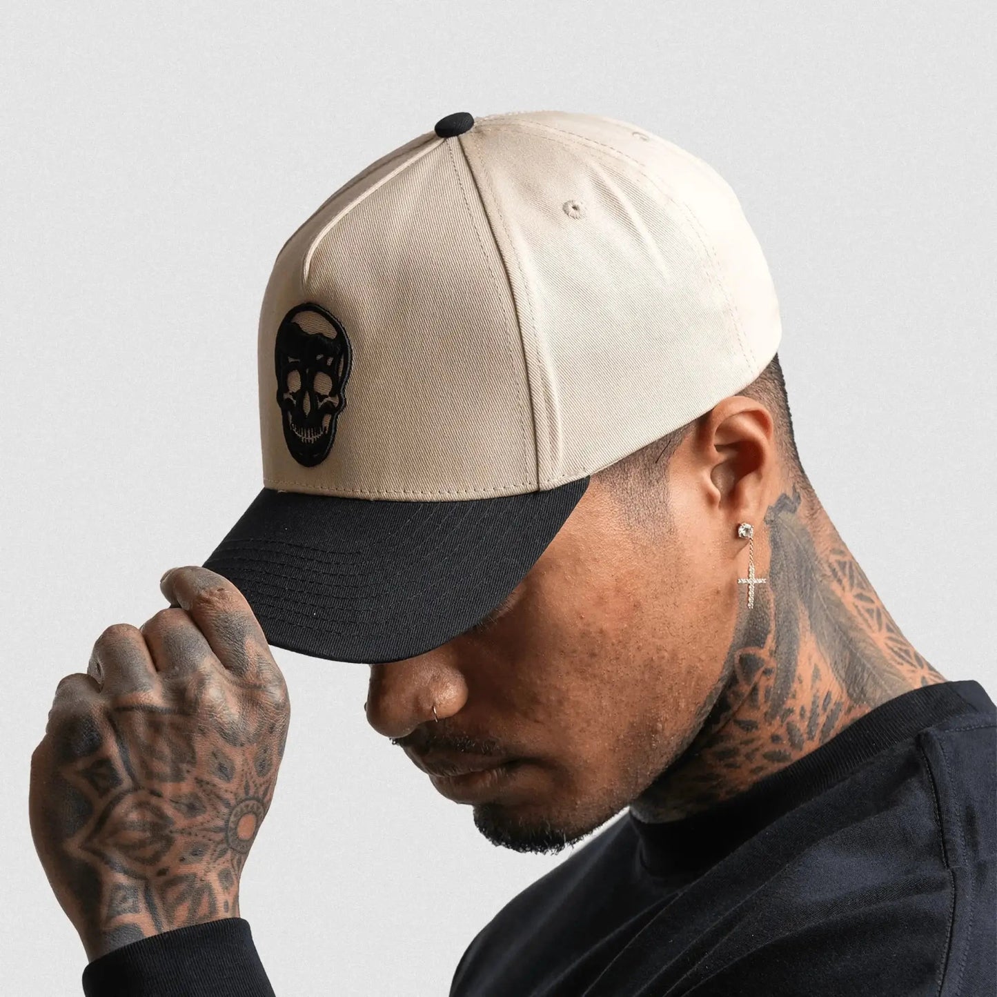 5-Panel Skull Hat - Cream/Black