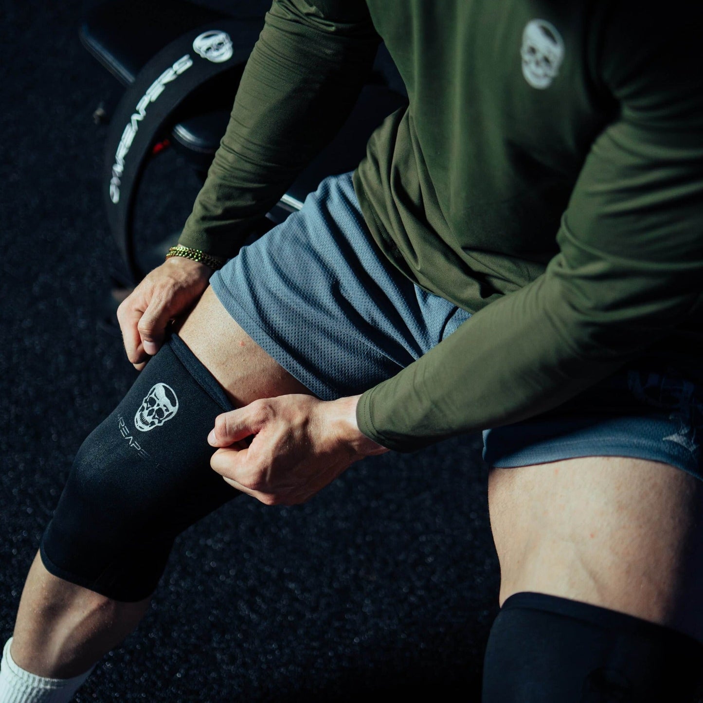 7MM Knee Sleeves - Black/Black